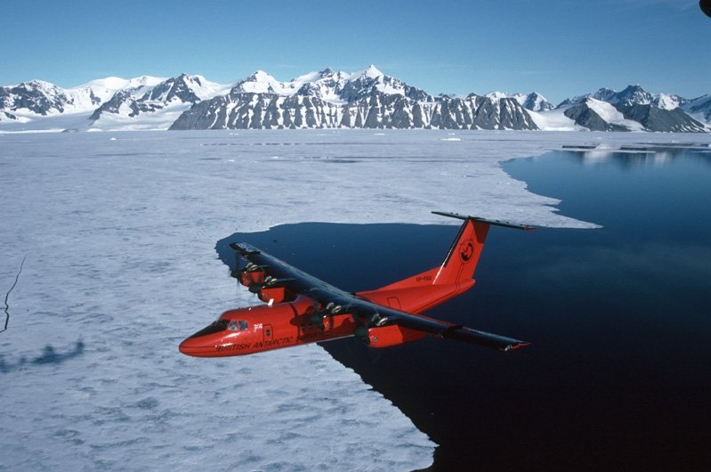 BAS Dash 7 over ice and water